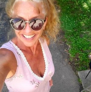 Meet your Posher, Sandra